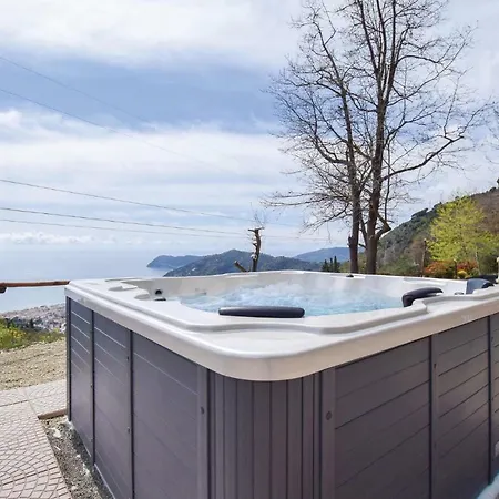 Le Alture Holiday home Alassio